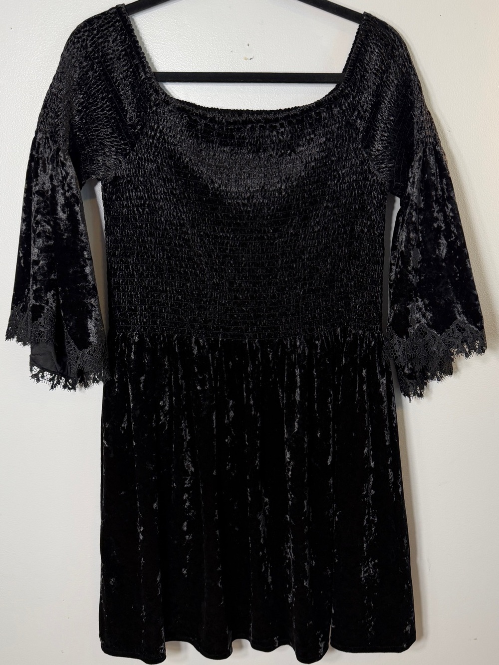 Kobi Halperin Black Velvet Donella off the shoulder lace mini dress romantic L